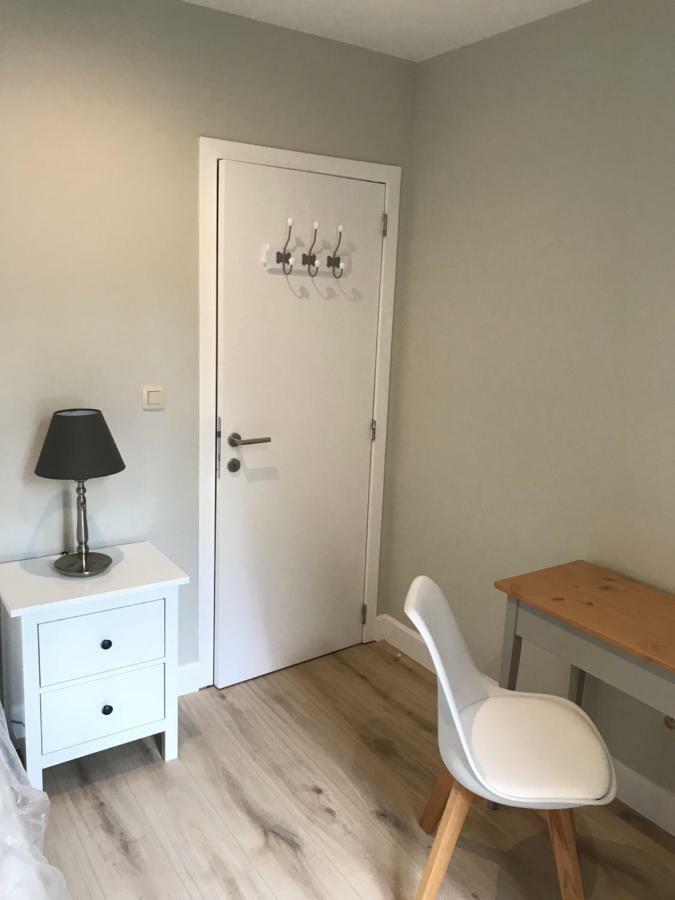 D.Cristina Guest House Antwerpen Exteriör bild